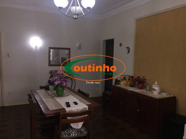 Apartamento à venda com 3 quartos, 115m² - Foto 2