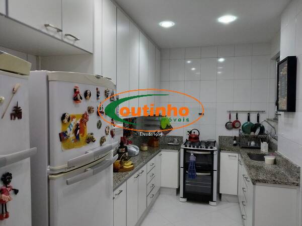 Apartamento à venda com 3 quartos, 130m² - Foto 10