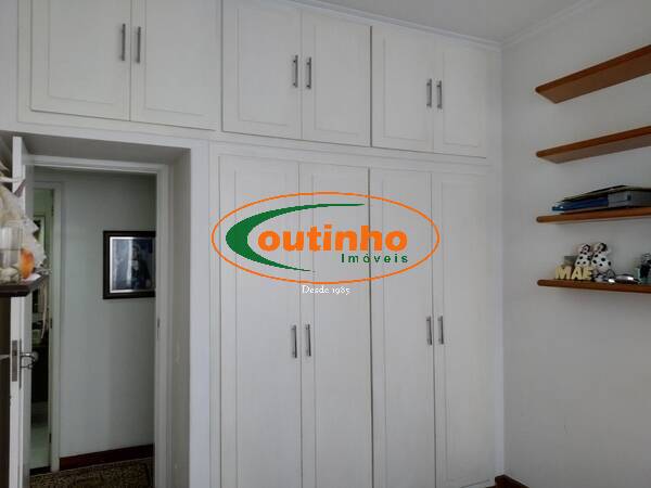 Apartamento à venda com 3 quartos, 130m² - Foto 12