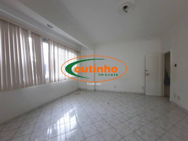 Apartamento à venda com 3 quartos, 95m² - Foto 1