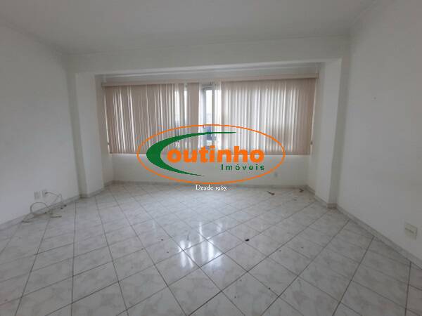 Apartamento à venda com 3 quartos, 95m² - Foto 2