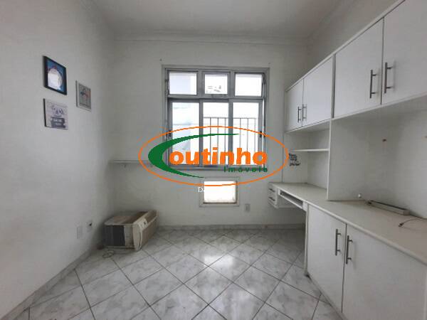 Apartamento à venda com 3 quartos, 95m² - Foto 5