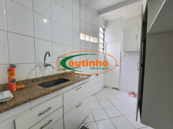 Apartamento à venda com 3 quartos, 95m² - Foto 15