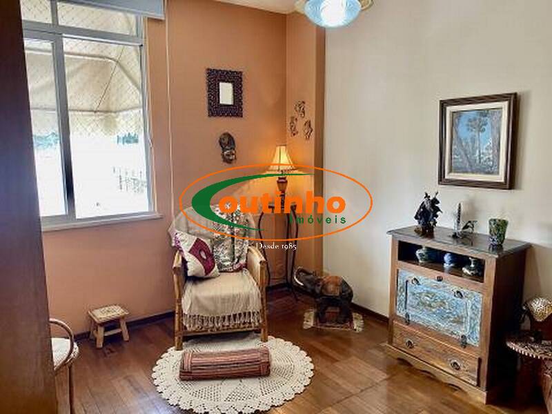 Apartamento à venda com 4 quartos, 135m² - Foto 11