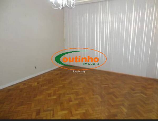 Apartamento à venda com 3 quartos, 118m² - Foto 1