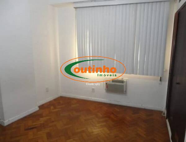 Apartamento à venda com 3 quartos, 118m² - Foto 3