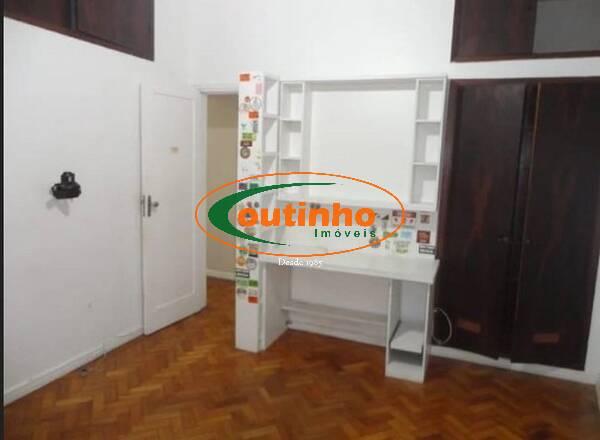 Apartamento à venda com 3 quartos, 118m² - Foto 4