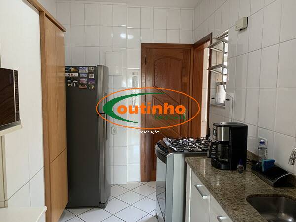 Apartamento à venda com 3 quartos, 97m² - Foto 21