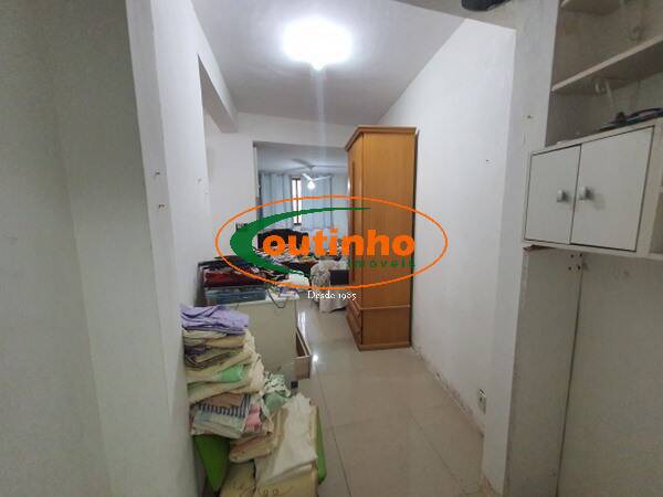 Casa à venda com 4 quartos, 209m² - Foto 29