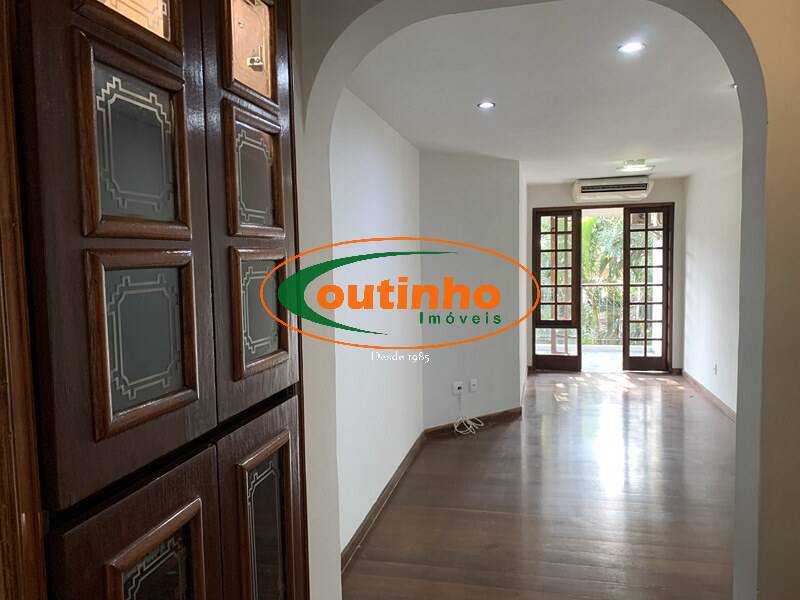 Apartamento à venda com 2 quartos, 83m² - Foto 1