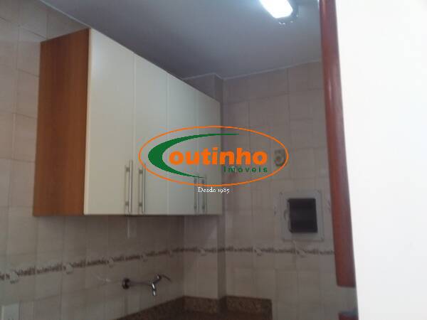 Apartamento à venda com 2 quartos, 69m² - Foto 34