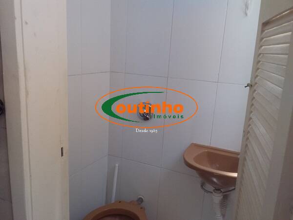 Apartamento à venda com 2 quartos, 69m² - Foto 27