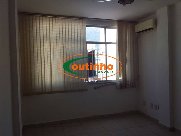 Apartamento à venda com 2 quartos, 69m² - Foto 4