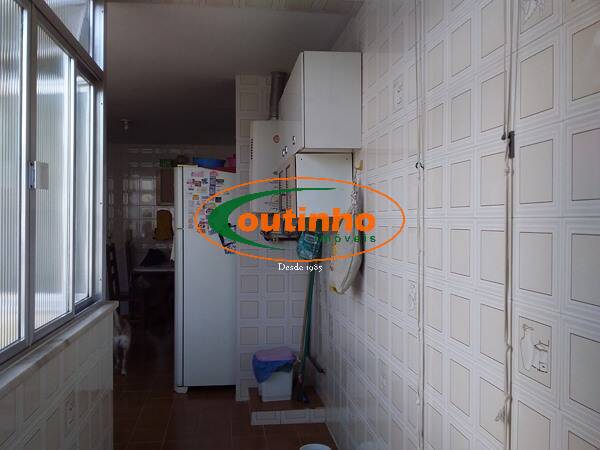 Apartamento à venda com 2 quartos, 96m² - Foto 29