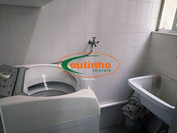 Apartamento à venda com 2 quartos, 65m² - Foto 29