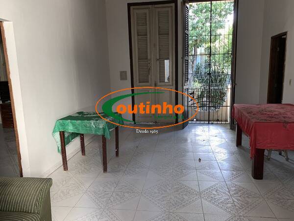 Casa à venda com 4 quartos, 300m² - Foto 12