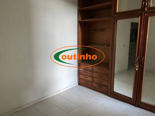 Casa à venda com 4 quartos, 300m² - Foto 40