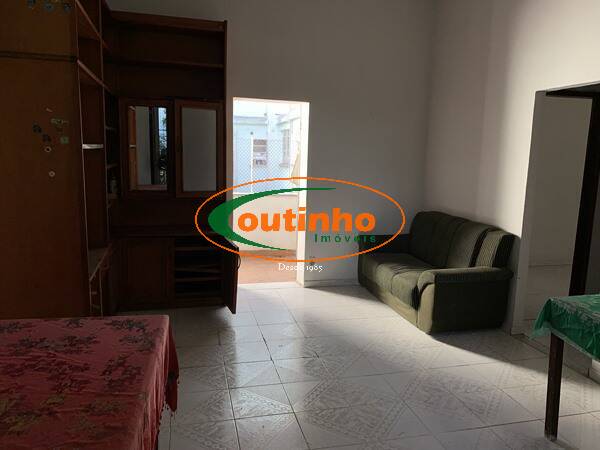 Casa à venda com 4 quartos, 300m² - Foto 42