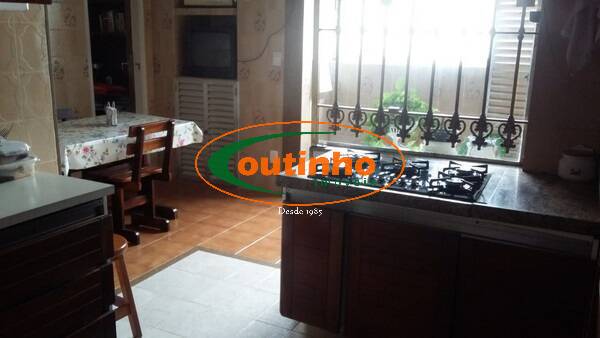 Apartamento à venda com 4 quartos, 153m² - Foto 19