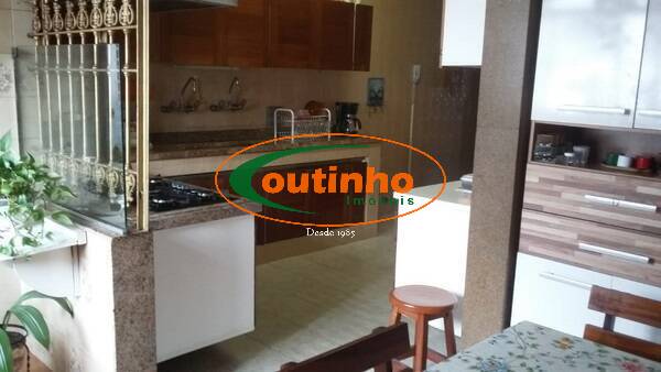 Apartamento à venda com 4 quartos, 153m² - Foto 18