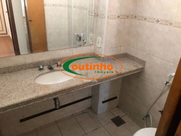 Apartamento à venda com 2 quartos, 75m² - Foto 9