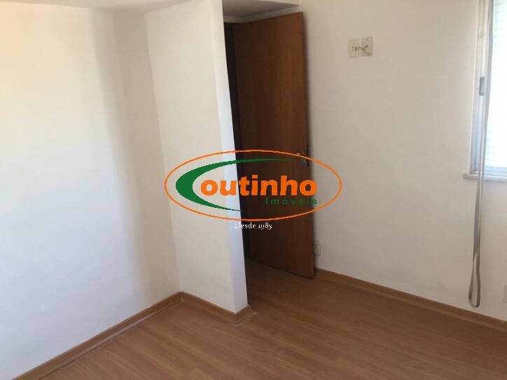 Apartamento à venda com 2 quartos, 75m² - Foto 5