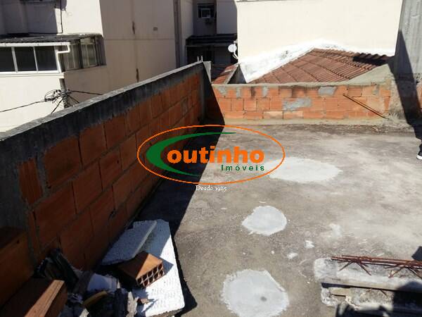 Casa à venda com 3 quartos, 180m² - Foto 15