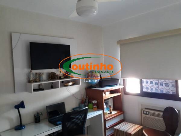 Apartamento à venda com 2 quartos, 68m² - Foto 9