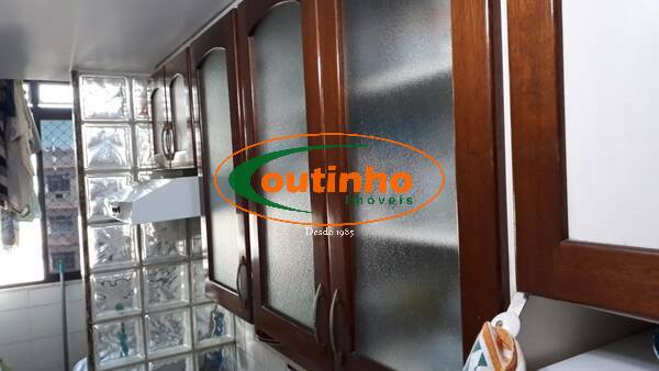 Apartamento à venda com 2 quartos, 68m² - Foto 18