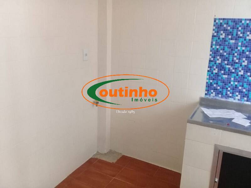 Apartamento à venda com 2 quartos, 59m² - Foto 17