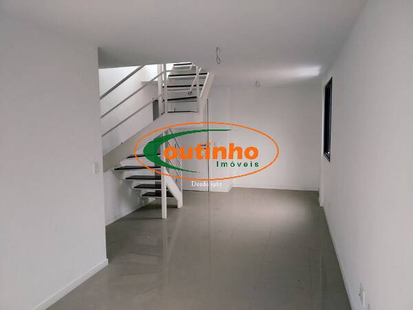 Cobertura à venda com 2 quartos, 145m² - Foto 3