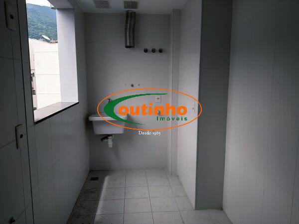 Cobertura à venda com 2 quartos, 145m² - Foto 11