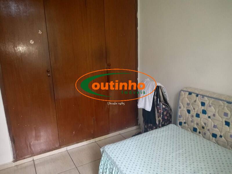 Apartamento à venda com 3 quartos, 95m² - Foto 10