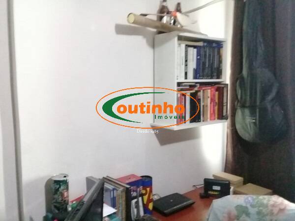 Apartamento à venda com 3 quartos, 87m² - Foto 12