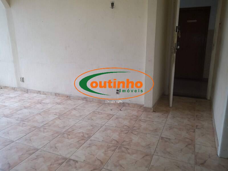 Apartamento à venda com 2 quartos, 60m² - Foto 4