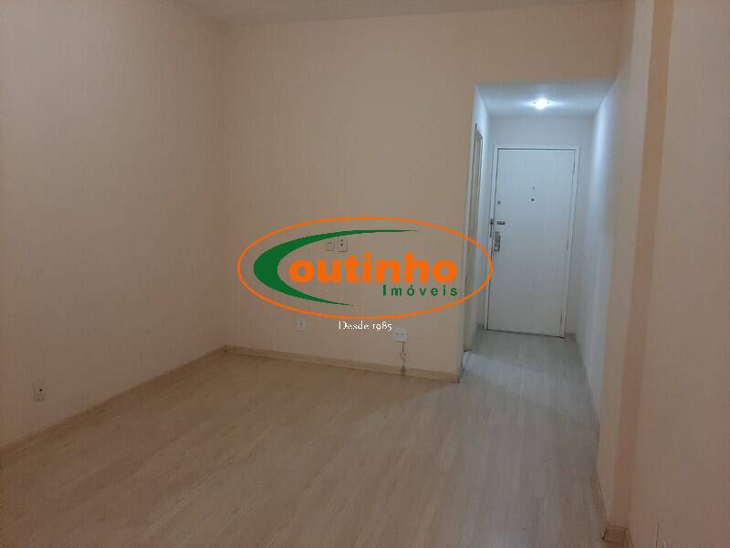 Apartamento à venda com 3 quartos, 87m² - Foto 4