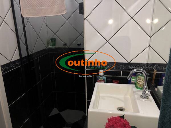 Apartamento à venda com 2 quartos, 86m² - Foto 10