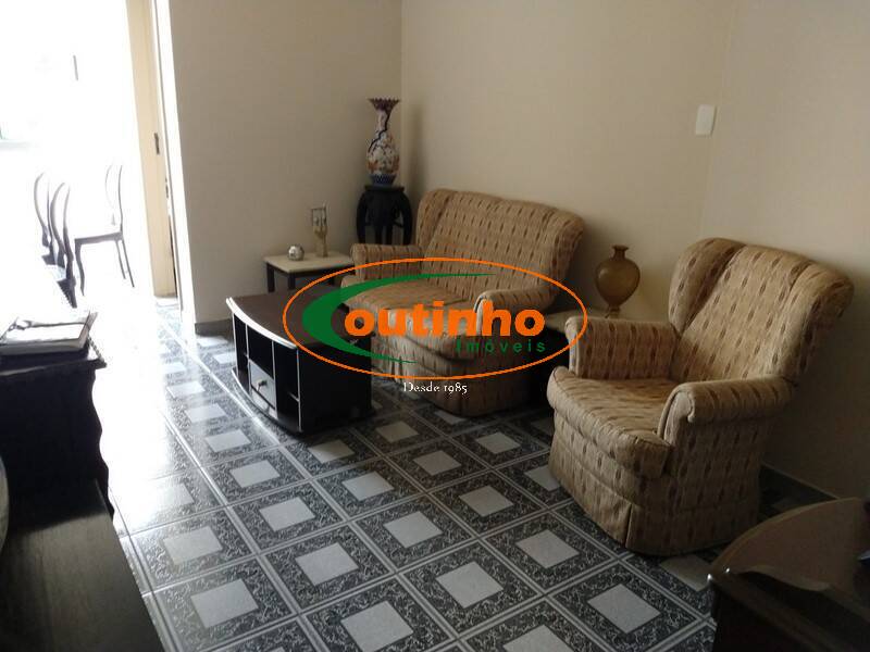 Apartamento à venda com 2 quartos, 70m² - Foto 2