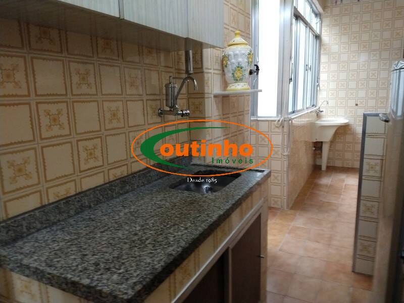 Apartamento à venda com 2 quartos, 70m² - Foto 14