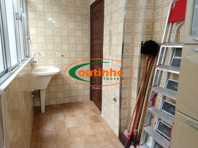 Apartamento à venda com 2 quartos, 70m² - Foto 16