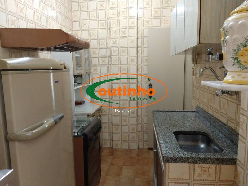 Apartamento à venda com 2 quartos, 70m² - Foto 15