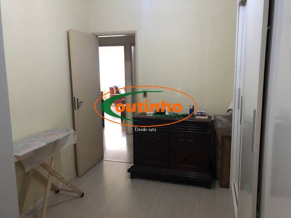 Apartamento à venda com 2 quartos, 70m² - Foto 8