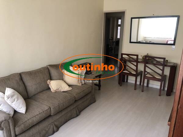 Apartamento à venda com 2 quartos, 70m² - Foto 4