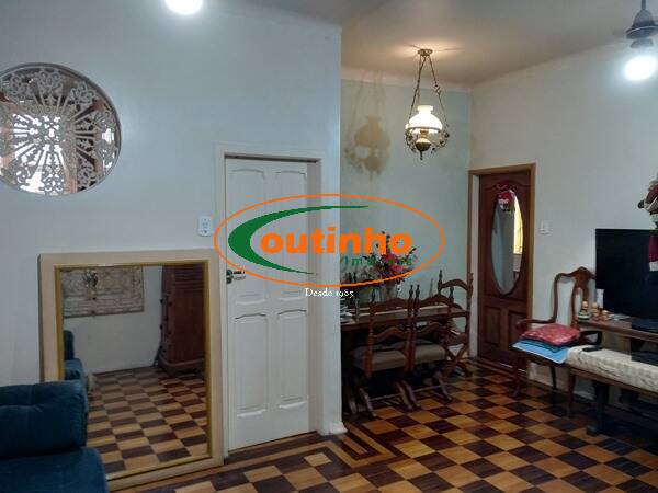 Apartamento à venda com 4 quartos, 135m² - Foto 4