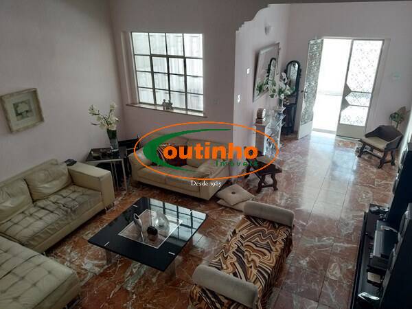 Casa à venda com 6 quartos, 356m² - Foto 4