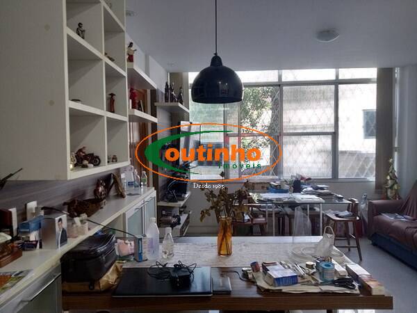 Apartamento à venda com 2 quartos, 82m² - Foto 1