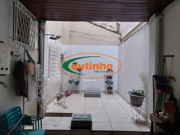 Apartamento à venda com 2 quartos, 82m² - Foto 15