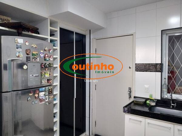 Apartamento à venda com 2 quartos, 82m² - Foto 13