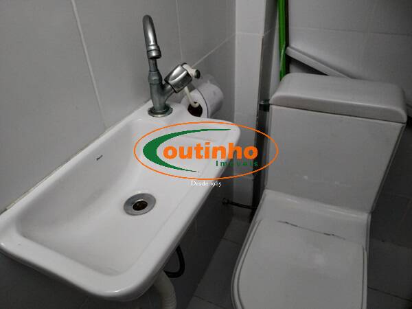 Apartamento à venda com 2 quartos, 82m² - Foto 17