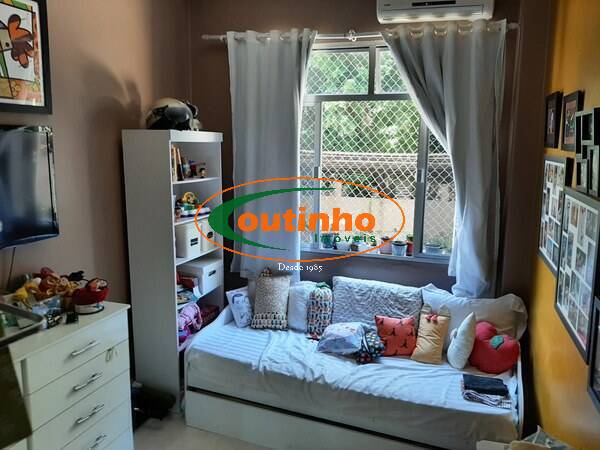 Apartamento à venda com 2 quartos, 63m² - Foto 5